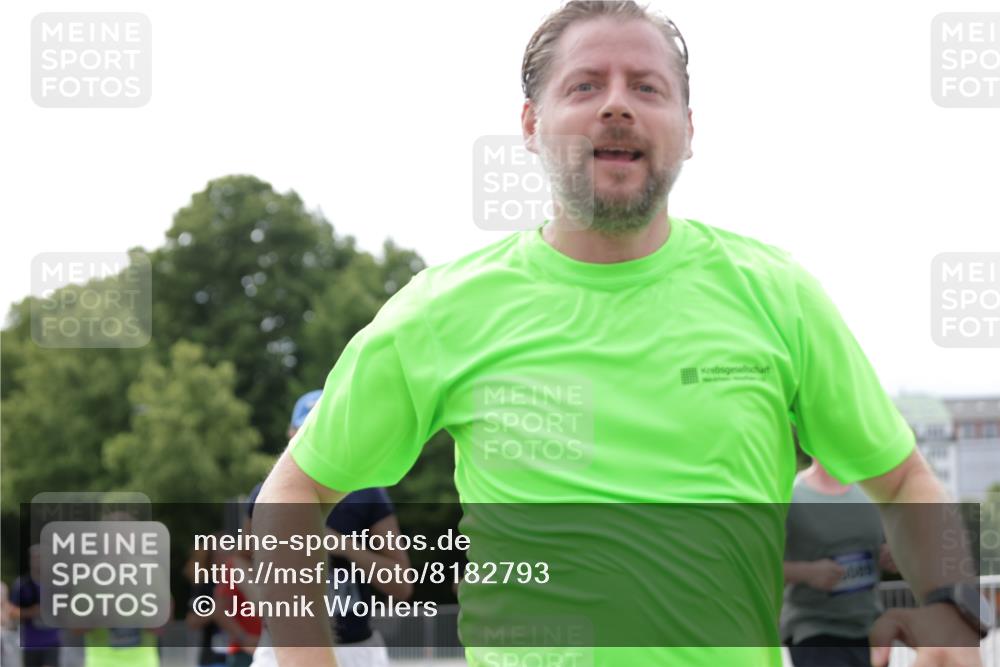 29.06.2025 - hella hamburg halbmarathon Jannik Wohlers http://msf.ph/oto/8182793 29.06.2025 10:23:06 Lombardsbrücke 1048, 1304, 1362, 4391, 4728, 5160, 5406, 7029, 7820, 11300, 11798, 11879, 12874, 14265, 14510, 14512, 14821, 15709, 16185, 16251, 17199, 17719, 18070, 18071, 18089, 18332, 18402, 18818, 18865 meine-sportfotos.de