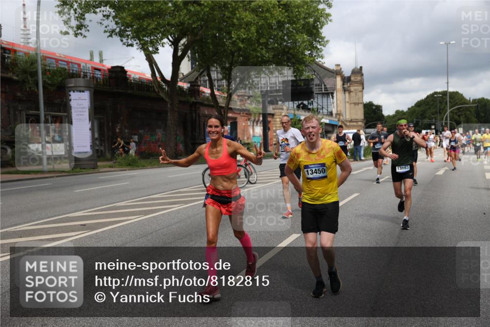 29.06.2025 - hella hamburg halbmarathon Yannick Fuchs http://msf.ph/oto/8182815 29.06.2025 10:43:15 20KM 1094, 1342, 1381, 1452, 1476, 2260, 2596, 3985, 4183, 4185, 4847, 4890, 5705, 6389, 7067, 8302, 8821, 9213, 9348, 9649, 9661, 10053, 10184, 10859, 10860, 11451, 11579, 11679, 11779, 12094, 12421, 12533, 12690, 13009, 13183, 13269, 13450, 13962, 14033, 15384, 15422, 15784, 15857, 15894, 16369, 16592, 16627, 17173, 17395, 17632, 17745, 17855, 17982, 18598, 18873, 18887 meine-sportfotos.de