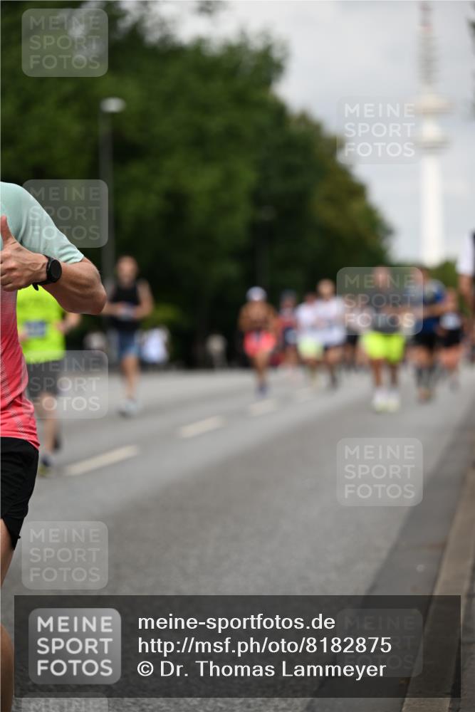 29.06.2025 - hella hamburg halbmarathon Dr. Thomas Lammeyer http://msf.ph/oto/8182875 29.06.2025 10:10:30 Kennedybrücke 1766, 1830, 1936, 1981, 2471, 2624, 3062, 4542, 4666, 5431, 6014, 7741, 8051, 8290, 8744, 10214, 10736, 10781, 10886 meine-sportfotos.de