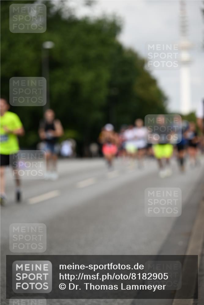 29.06.2025 - hella hamburg halbmarathon Dr. Thomas Lammeyer http://msf.ph/oto/8182905 29.06.2025 10:10:30 Kennedybrücke 1766, 1830, 1936, 1981, 2471, 2624, 3062, 4542, 4666, 5431, 6014, 7741, 8051, 8290, 8744, 10214, 10736, 10781, 10886 meine-sportfotos.de