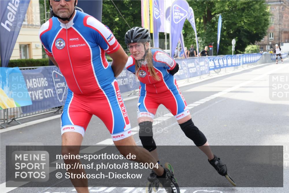 29.06.2025 - hella hamburg halbmarathon Strokosch-Dieckow http://msf.ph/oto/8183004 29.06.2025 09:23:52 Ziel 20121, 20186, 20218, 20219 meine-sportfotos.de