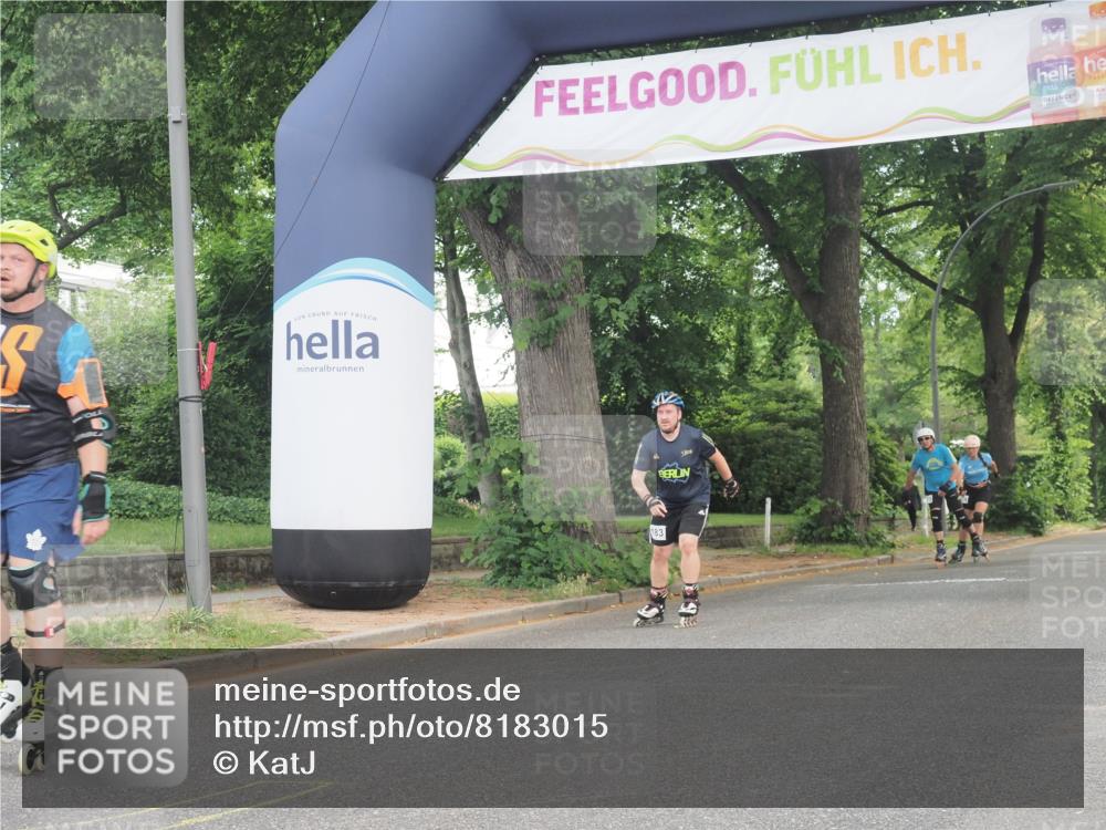29.06.2025 - hella hamburg halbmarathon KatJ http://msf.ph/oto/8183015 29.06.2025 09:24:03 Zwischen KM18-KM19  meine-sportfotos.de