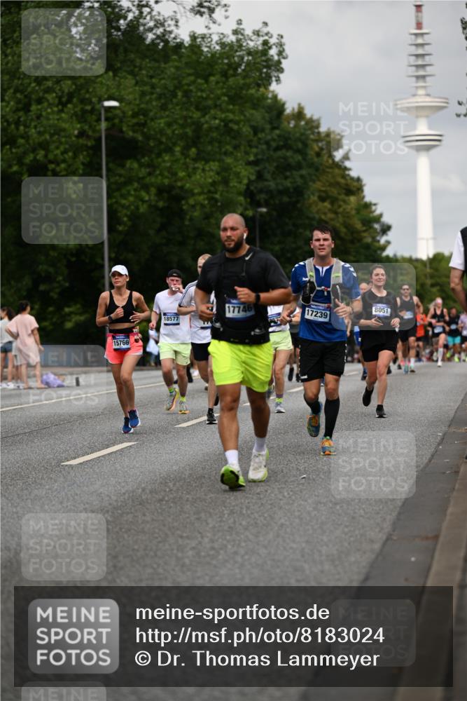 29.06.2025 - hella hamburg halbmarathon Dr. Thomas Lammeyer http://msf.ph/oto/8183024 29.06.2025 10:10:35 Kennedybrücke 1766, 1830, 1936, 1981, 4542, 4550, 4666, 5431, 5951, 8051, 8290, 8744, 8960, 10214, 10736, 10886 meine-sportfotos.de