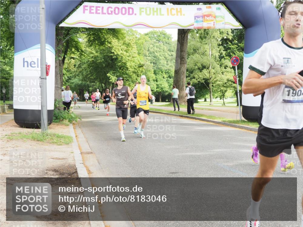 29.06.2025 - hella hamburg halbmarathon MichiJ http://msf.ph/oto/8183046 29.06.2025 10:17:44 Zwischen KM18-KM19 1122, 2604, 12529, 15576, 15583, 17354, 19042 meine-sportfotos.de