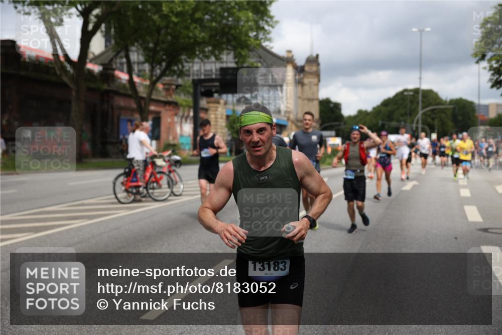 29.06.2025 - hella hamburg halbmarathon Yannick Fuchs http://msf.ph/oto/8183052 29.06.2025 10:43:17 20KM 1094, 1342, 1381, 1452, 1476, 2260, 2592, 2596, 2706, 3060, 3985, 4183, 4185, 4847, 4890, 5705, 6158, 6389, 7067, 8302, 8821, 9038, 9213, 9348, 9649, 9661, 9695, 10053, 10184, 10859, 10860, 11340, 11519, 11579, 11679, 11779, 12094, 12421, 12533, 12690, 13009, 13183, 13233, 13269, 13450, 13688, 13962, 14033, 15384, 15422, 15857, 15894, 16369, 16592, 16627, 17173, 17395, 17632, 17745, 17855, 18598, 18842, 18873, 18887 meine-sportfotos.de