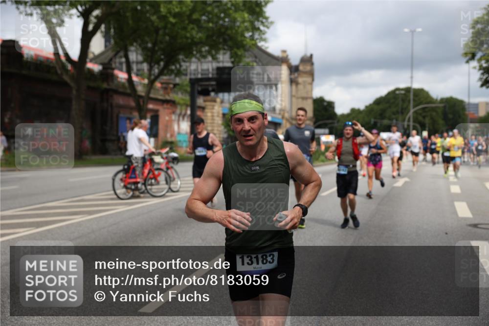 29.06.2025 - hella hamburg halbmarathon Yannick Fuchs http://msf.ph/oto/8183059 29.06.2025 10:43:17 20KM 1094, 1342, 1381, 1452, 1476, 2260, 2592, 2596, 2706, 3060, 3985, 4183, 4185, 4847, 4890, 5705, 6158, 6389, 7067, 8302, 8821, 9038, 9213, 9348, 9649, 9661, 9695, 10053, 10184, 10859, 10860, 11340, 11519, 11579, 11679, 11779, 12094, 12421, 12533, 12690, 13009, 13183, 13233, 13269, 13450, 13688, 13962, 14033, 15384, 15422, 15857, 15894, 16369, 16592, 16627, 17173, 17395, 17632, 17745, 17855, 18598, 18842, 18873, 18887 meine-sportfotos.de