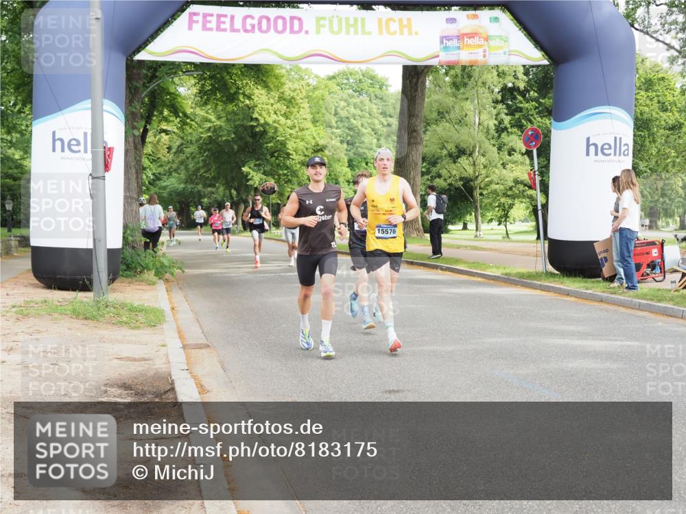 29.06.2025 - hella hamburg halbmarathon MichiJ http://msf.ph/oto/8183175 29.06.2025 10:17:45 Zwischen KM18-KM19 1122, 2604, 7651, 12529, 15576, 17354, 19042 meine-sportfotos.de