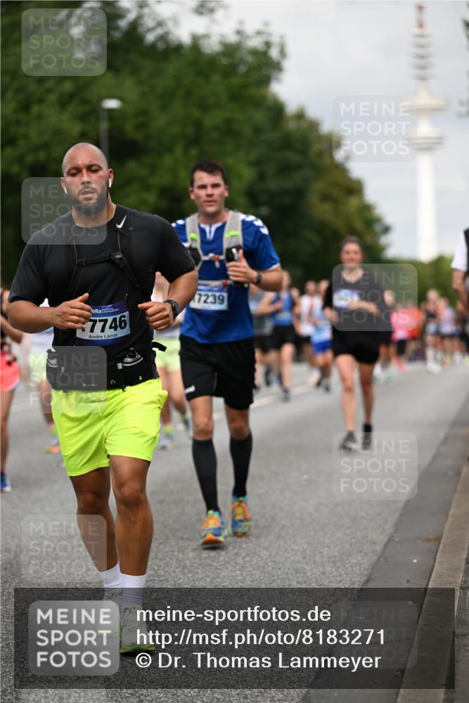 29.06.2025 - hella hamburg halbmarathon Dr. Thomas Lammeyer http://msf.ph/oto/8183271 29.06.2025 10:10:37 Kennedybrücke 1766, 1830, 1936, 1981, 4542, 4550, 4666, 5431, 5951, 8051, 8290, 8744, 8960, 10214, 10736, 10886 meine-sportfotos.de