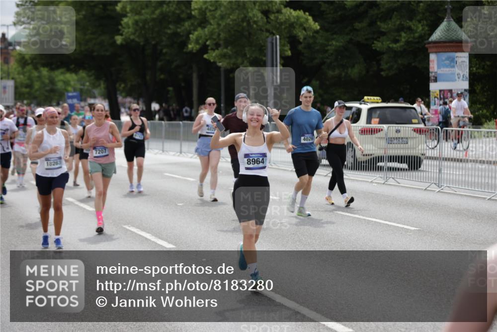 29.06.2025 - hella hamburg halbmarathon Jannik Wohlers http://msf.ph/oto/8183280 29.06.2025 11:10:39 Lombardsbrücke 1810, 4023, 4024, 4025, 4026, 4655, 4667, 5411, 6004, 6018, 6384, 6651, 6743, 7207, 8314, 8802, 8964, 9362, 9581, 10170, 10883, 10965, 11807, 12583, 13546, 13866, 14056, 14132, 14698, 15371, 15373, 15774, 15786, 15787, 15788, 15886, 16312, 17101, 17121, 17507, 17821, 18263, 18420, 18421, 18622, 18752 meine-sportfotos.de