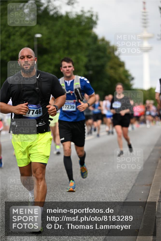 29.06.2025 - hella hamburg halbmarathon Dr. Thomas Lammeyer http://msf.ph/oto/8183289 29.06.2025 10:10:37 Kennedybrücke 1766, 1830, 1936, 1981, 4542, 4550, 4666, 5431, 5951, 8051, 8290, 8744, 8960, 10214, 10736, 10886 meine-sportfotos.de