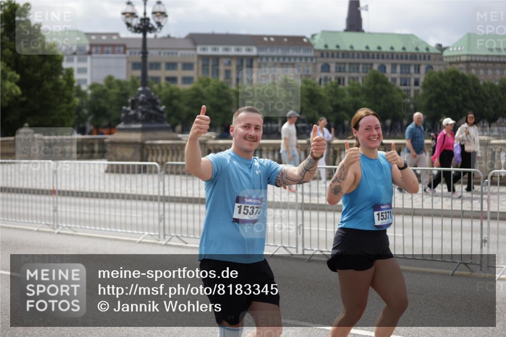 29.06.2025 - hella hamburg halbmarathon Jannik Wohlers http://msf.ph/oto/8183345 29.06.2025 11:10:40 Lombardsbrücke 1810, 4023, 4024, 4025, 4026, 4655, 4667, 5411, 6004, 6018, 6384, 6651, 6729, 6743, 7207, 8314, 8802, 8964, 9362, 9581, 10170, 10758, 10883, 10965, 11807, 12583, 13546, 13866, 14056, 14132, 14698, 15371, 15373, 15774, 15786, 15787, 15788, 15810, 15886, 17101, 17121, 17507, 17821, 18263, 18420, 18421, 18622, 18752 meine-sportfotos.de