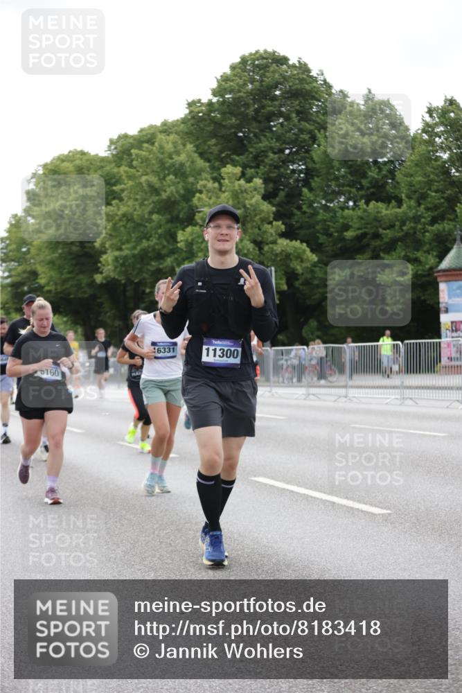 29.06.2025 - hella hamburg halbmarathon Jannik Wohlers http://msf.ph/oto/8183418 29.06.2025 10:23:16 Lombardsbrücke 1048, 1304, 1545, 2125, 4391, 4646, 5160, 5358, 5406, 6747, 7029, 8031, 8181, 8676, 9715, 10649, 11300, 11454, 11793, 13149, 14521, 15709, 15739, 15853, 16185, 16251, 16331, 17199, 17385, 18070, 18071, 18091, 18314, 18402, 18818, 18865 meine-sportfotos.de
