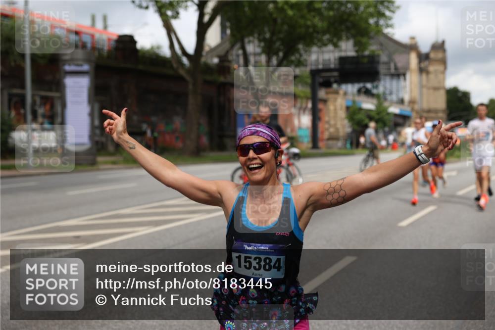 29.06.2025 - hella hamburg halbmarathon Yannick Fuchs http://msf.ph/oto/8183445 29.06.2025 10:43:21 20KM 1094, 1342, 1381, 1452, 1476, 2260, 2592, 2596, 2706, 2889, 3060, 3985, 4183, 4185, 4847, 4890, 5460, 5705, 6158, 7067, 7297, 8112, 8302, 8821, 9038, 9126, 9213, 9463, 9649, 9661, 9695, 10053, 10184, 10859, 10860, 11340, 11519, 11579, 11679, 11779, 11977, 12094, 12421, 12533, 13009, 13183, 13233, 13269, 13450, 13688, 15384, 15422, 15857, 15894, 16114, 16369, 16592, 16627, 17173, 17632, 18598, 18842, 18873, 18887 meine-sportfotos.de