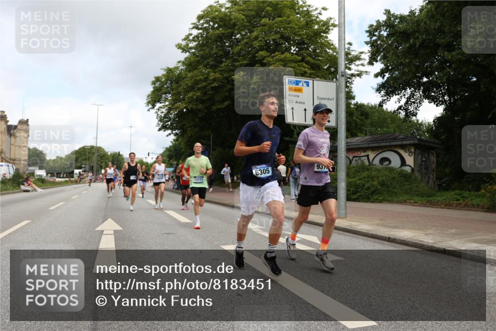29.06.2025 - hella hamburg halbmarathon Yannick Fuchs http://msf.ph/oto/8183451 29.06.2025 10:28:59 20KM 1080, 2228, 2879, 3005, 5550, 6305, 7534, 7884, 7901, 9376, 9519, 10865, 11019, 11202, 11230, 13066, 13493, 13494, 13771, 14448, 14549, 15500, 15902, 16148, 16243, 16417, 17489, 17751, 17877, 18026, 18906 meine-sportfotos.de