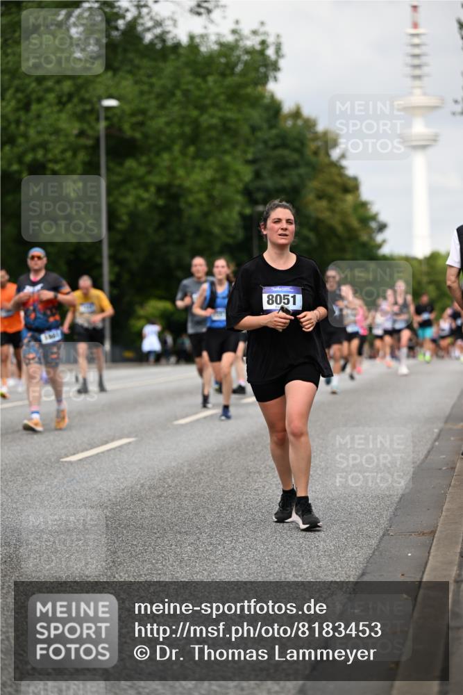 29.06.2025 - hella hamburg halbmarathon Dr. Thomas Lammeyer http://msf.ph/oto/8183453 29.06.2025 10:10:40 Kennedybrücke 1766, 1936, 1981, 4550, 4666, 5431, 5951, 8051, 8744, 8960, 10214, 10736, 10886 meine-sportfotos.de