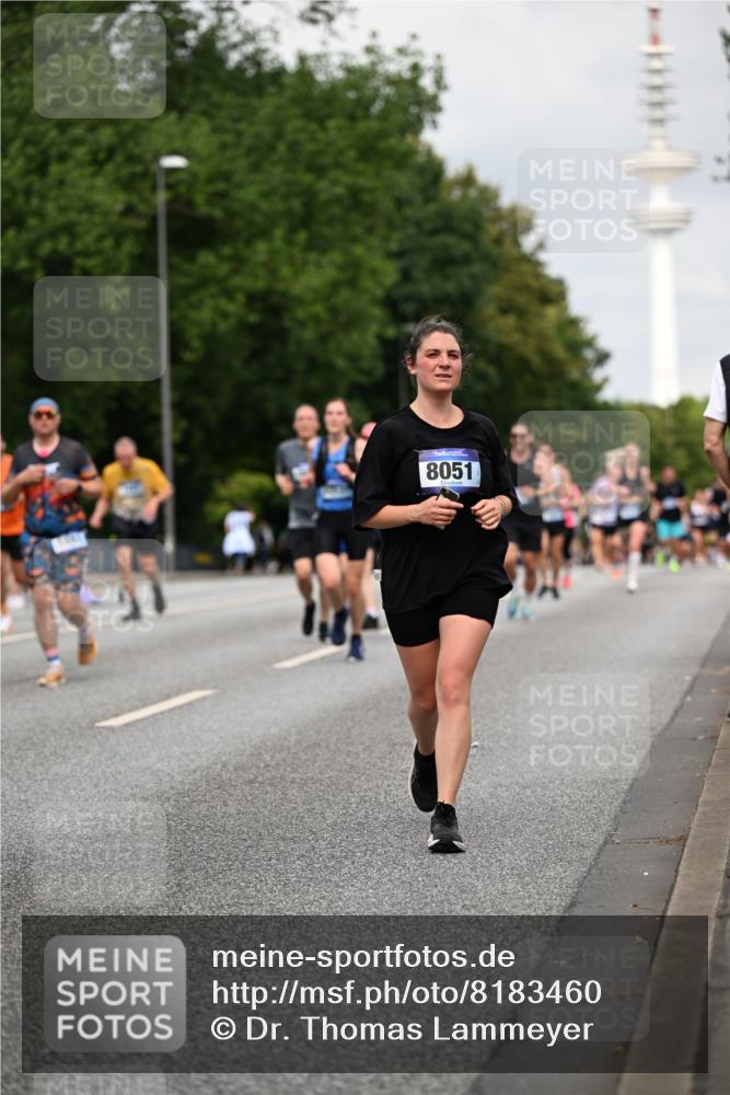 29.06.2025 - hella hamburg halbmarathon Dr. Thomas Lammeyer http://msf.ph/oto/8183460 29.06.2025 10:10:40 Kennedybrücke 1766, 1936, 1981, 4550, 4666, 5431, 5951, 8051, 8744, 8960, 10214, 10736, 10886 meine-sportfotos.de