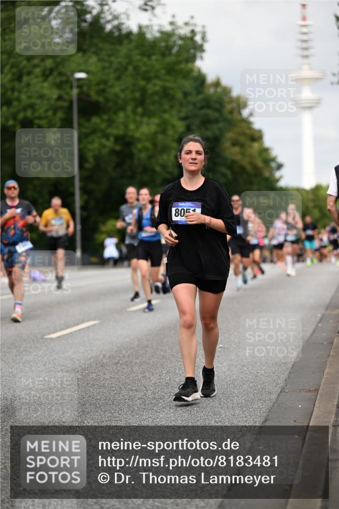 29.06.2025 - hella hamburg halbmarathon Dr. Thomas Lammeyer http://msf.ph/oto/8183481 29.06.2025 10:10:40 Kennedybrücke 1766, 1936, 1981, 4550, 4666, 5431, 5951, 8051, 8744, 8960, 10214, 10736, 10886 meine-sportfotos.de