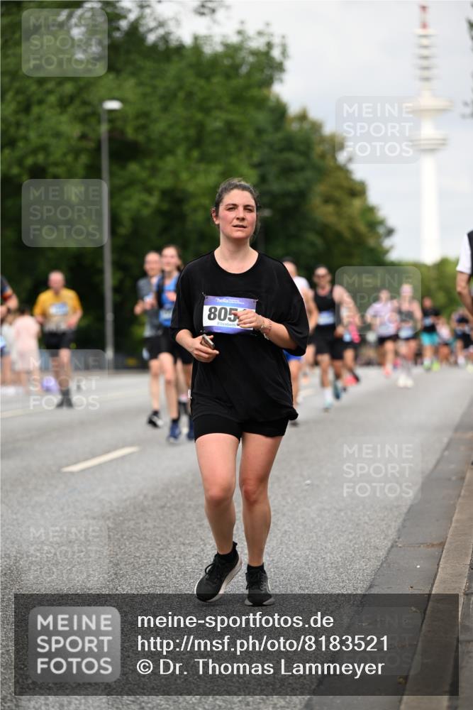 29.06.2025 - hella hamburg halbmarathon Dr. Thomas Lammeyer http://msf.ph/oto/8183521 29.06.2025 10:10:41 Kennedybrücke 1766, 1936, 1981, 4550, 4666, 5431, 5951, 6572, 8051, 8960, 10214, 10736, 10886 meine-sportfotos.de