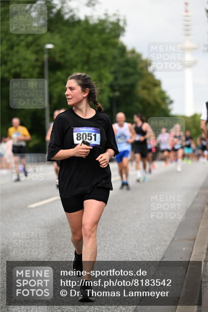 29.06.2025 - hella hamburg halbmarathon Dr. Thomas Lammeyer http://msf.ph/oto/8183542 29.06.2025 10:10:41 Kennedybrücke 1766, 1936, 1981, 4550, 4666, 5431, 5951, 6572, 8051, 8960, 10214, 10736, 10886 meine-sportfotos.de