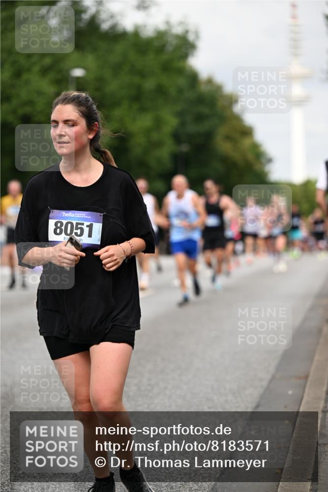 29.06.2025 - hella hamburg halbmarathon Dr. Thomas Lammeyer http://msf.ph/oto/8183571 29.06.2025 10:10:42 Kennedybrücke 1766, 1936, 1981, 4550, 4666, 5431, 5951, 6572, 8051, 8960, 10297, 10736, 10886 meine-sportfotos.de