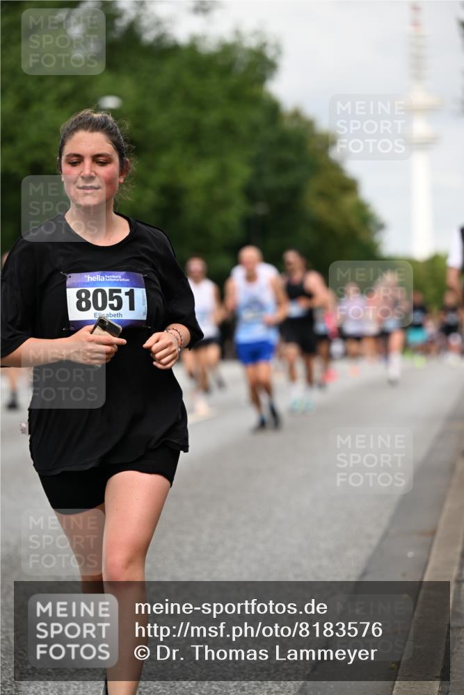 29.06.2025 - hella hamburg halbmarathon Dr. Thomas Lammeyer http://msf.ph/oto/8183576 29.06.2025 10:10:42 Kennedybrücke 1766, 1936, 1981, 4550, 4666, 5431, 5951, 6572, 8051, 8960, 10297, 10736, 10886 meine-sportfotos.de