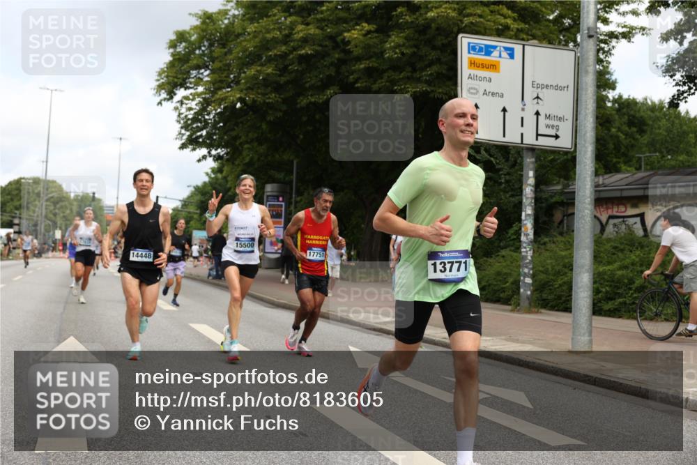 29.06.2025 - hella hamburg halbmarathon Yannick Fuchs http://msf.ph/oto/8183605 29.06.2025 10:29:00 20KM 1080, 2228, 2879, 3005, 5550, 6305, 7534, 7884, 7901, 9376, 9519, 11019, 11202, 11230, 13493, 13494, 13771, 14448, 14549, 15500, 15902, 16148, 16243, 16417, 17489, 17751, 17877, 18026, 18906 meine-sportfotos.de