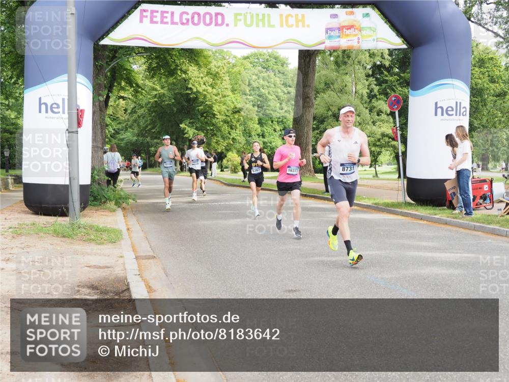 29.06.2025 - hella hamburg halbmarathon MichiJ http://msf.ph/oto/8183642 29.06.2025 10:17:52 Zwischen KM18-KM19 4678, 7651, 8731, 10106, 12529, 15576, 16377, 18567 meine-sportfotos.de