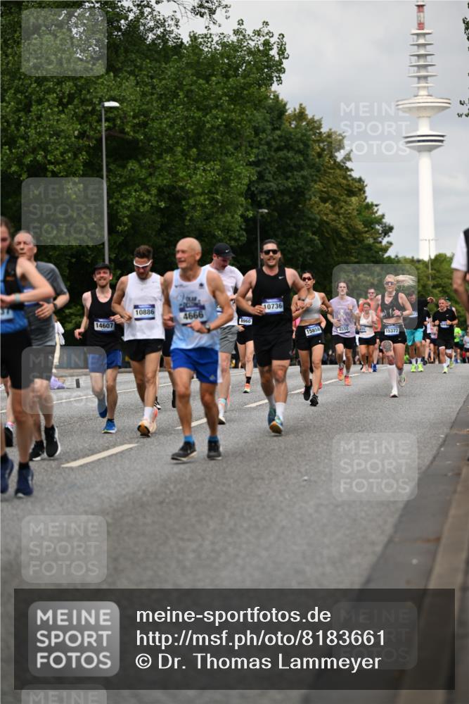 29.06.2025 - hella hamburg halbmarathon Dr. Thomas Lammeyer http://msf.ph/oto/8183661 29.06.2025 10:10:43 Kennedybrücke 1245, 1766, 1936, 1981, 4550, 4666, 5431, 5951, 6572, 8051, 8960, 10297, 10736, 10886 meine-sportfotos.de