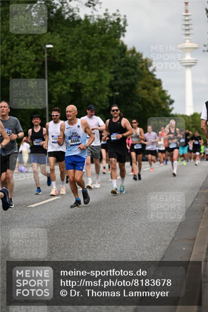 29.06.2025 - hella hamburg halbmarathon Dr. Thomas Lammeyer http://msf.ph/oto/8183678 29.06.2025 10:10:44 Kennedybrücke 1245, 1766, 1936, 1981, 4550, 4666, 5431, 5951, 6572, 8051, 8960, 10297, 10736, 10886 meine-sportfotos.de