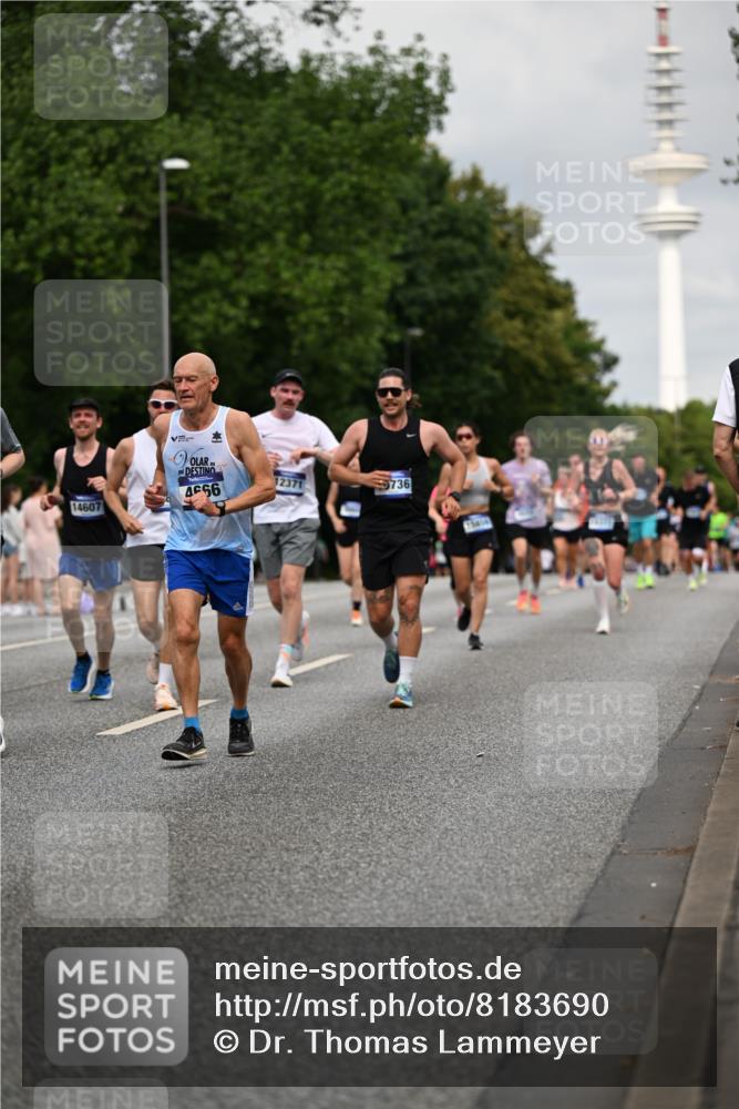29.06.2025 - hella hamburg halbmarathon Dr. Thomas Lammeyer http://msf.ph/oto/8183690 29.06.2025 10:10:44 Kennedybrücke 1245, 1766, 1936, 1981, 4550, 4666, 5431, 5951, 6572, 8051, 8960, 10297, 10736, 10886 meine-sportfotos.de
