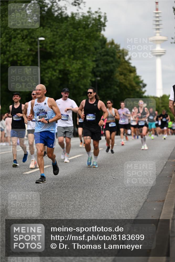 29.06.2025 - hella hamburg halbmarathon Dr. Thomas Lammeyer http://msf.ph/oto/8183699 29.06.2025 10:10:44 Kennedybrücke 1245, 1766, 1936, 1981, 4550, 4666, 5431, 5951, 6572, 8051, 8960, 10297, 10736, 10886 meine-sportfotos.de