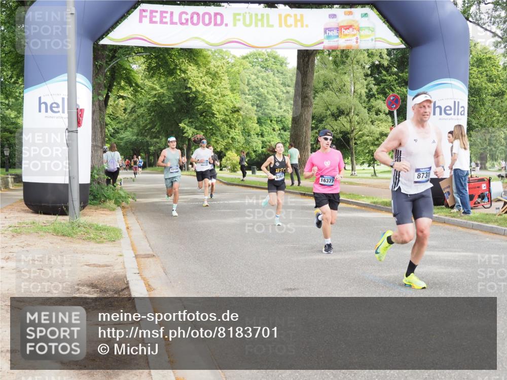 29.06.2025 - hella hamburg halbmarathon MichiJ http://msf.ph/oto/8183701 29.06.2025 10:17:52 Zwischen KM18-KM19 4678, 7651, 8731, 10106, 12529, 15576, 16377, 18567 meine-sportfotos.de