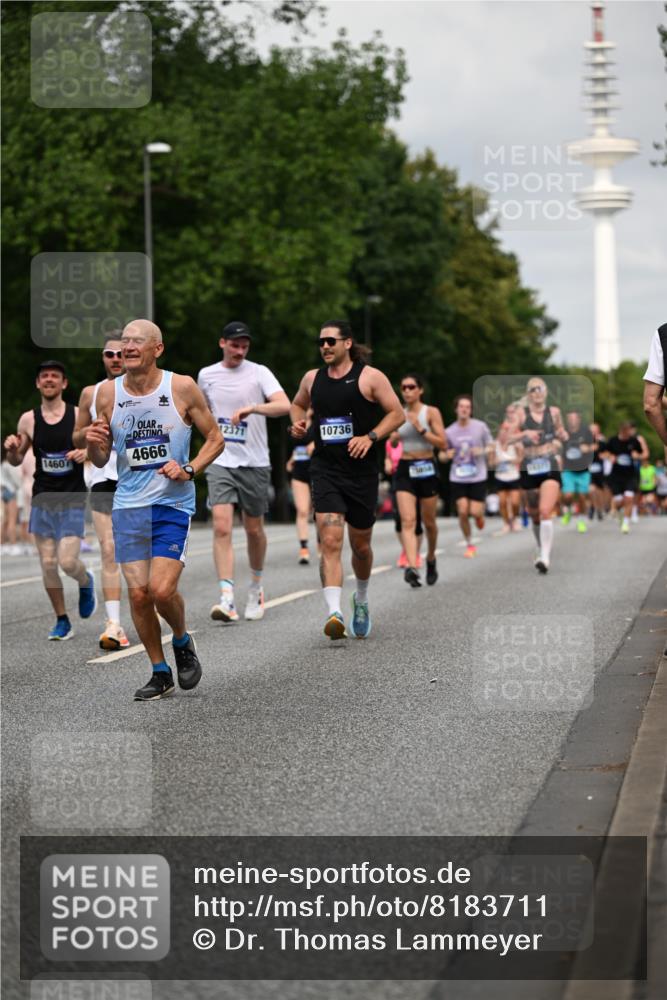29.06.2025 - hella hamburg halbmarathon Dr. Thomas Lammeyer http://msf.ph/oto/8183711 29.06.2025 10:10:44 Kennedybrücke 1245, 1766, 1936, 1981, 4550, 4666, 5431, 5951, 6572, 8051, 8960, 10297, 10736, 10886 meine-sportfotos.de