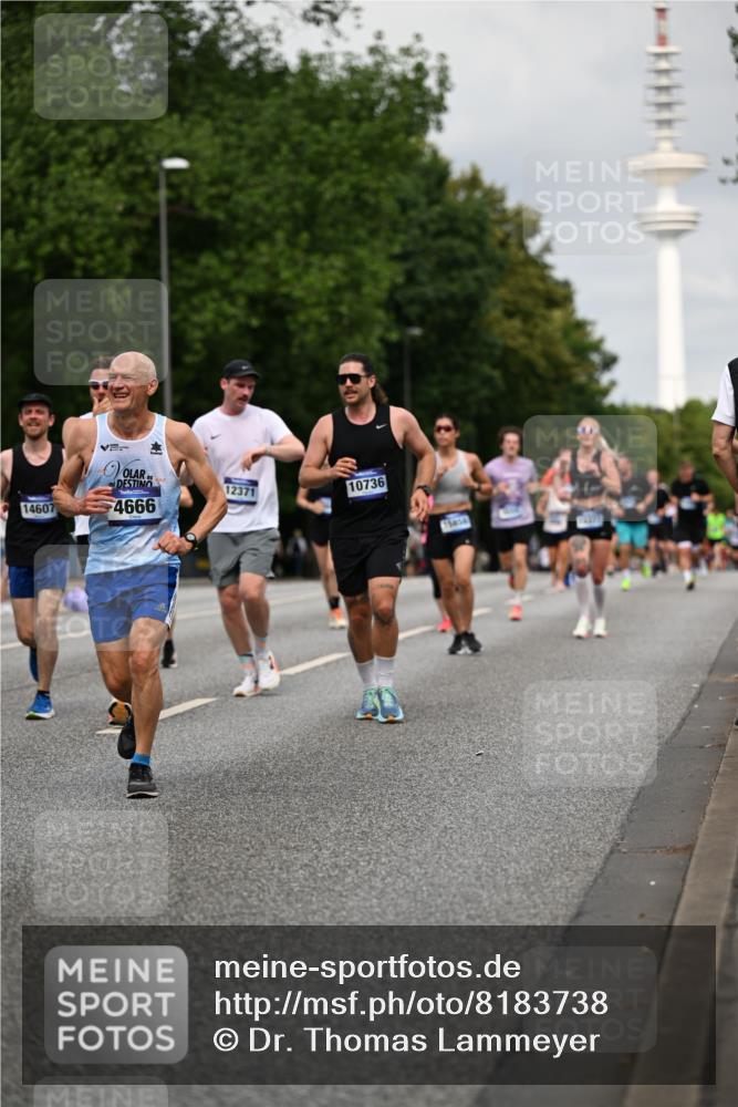29.06.2025 - hella hamburg halbmarathon Dr. Thomas Lammeyer http://msf.ph/oto/8183738 29.06.2025 10:10:45 Kennedybrücke 1245, 1766, 1936, 1981, 4550, 4666, 5951, 6572, 8051, 8960, 10297, 10736, 10886 meine-sportfotos.de