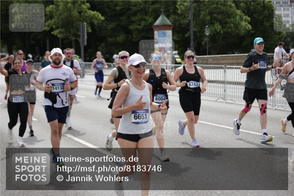 29.06.2025 - hella hamburg halbmarathon Jannik Wohlers http://msf.ph/oto/8183746 29.06.2025 11:10:45 Lombardsbrücke 1810, 4023, 4024, 4025, 4026, 4269, 4452, 5411, 5797, 6004, 6018, 6651, 6729, 6743, 6933, 7207, 8314, 8802, 8964, 9362, 9375, 9581, 10170, 10758, 10883, 11807, 13546, 14132, 15371, 15373, 15774, 15786, 15787, 15788, 15810, 17507, 17821, 18263, 18420, 18421, 18622, 18752, 19179 meine-sportfotos.de