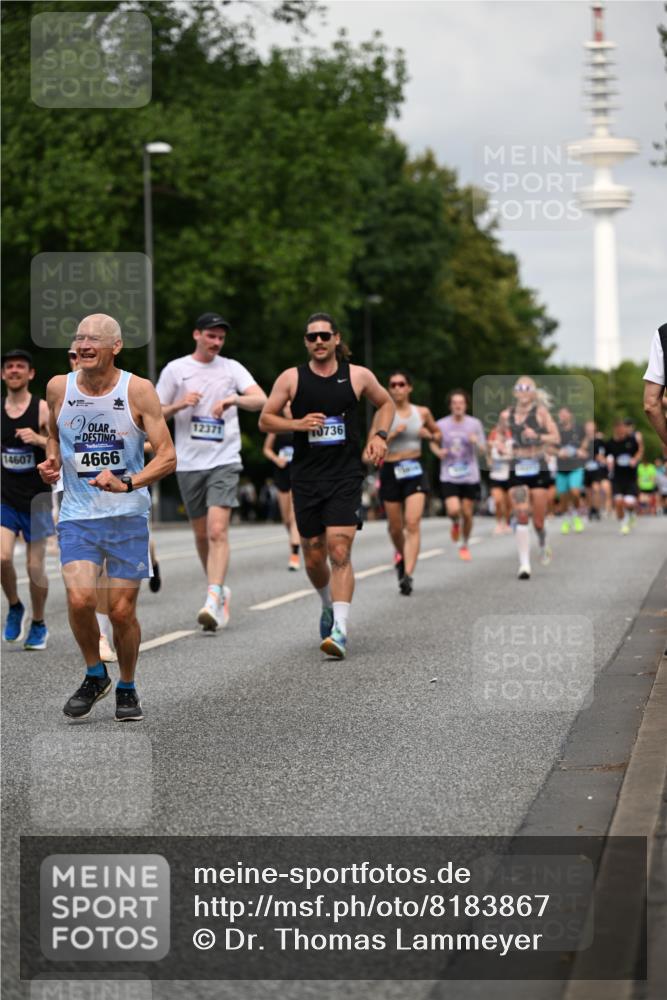 29.06.2025 - hella hamburg halbmarathon Dr. Thomas Lammeyer http://msf.ph/oto/8183867 29.06.2025 10:10:45 Kennedybrücke 1245, 1766, 1936, 1981, 4550, 4666, 5951, 6572, 8051, 8960, 10297, 10736, 10886 meine-sportfotos.de