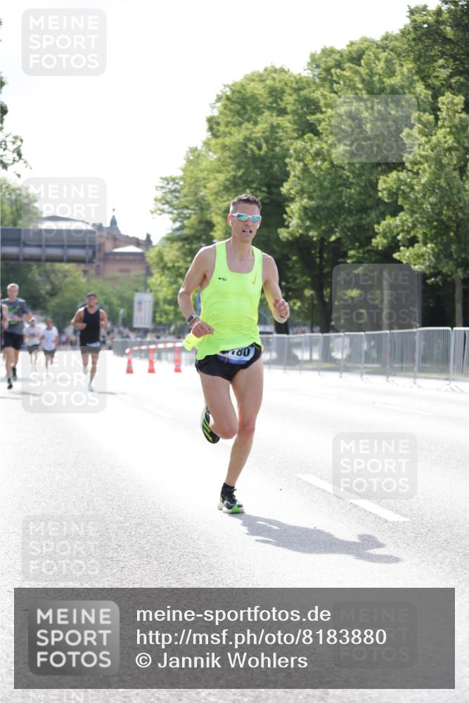 29.06.2025 - hella hamburg halbmarathon Jannik Wohlers http://msf.ph/oto/8183880 29.06.2025 09:43:06 Lombardsbrücke 1271, 2075, 2180, 6090, 7380, 8318, 9767, 13374, 15023, 15483, 15671 meine-sportfotos.de