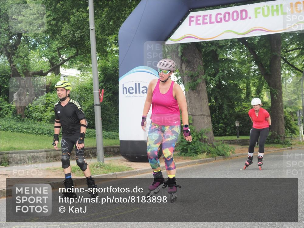 29.06.2025 - hella hamburg halbmarathon KatJ http://msf.ph/oto/8183898 29.06.2025 09:24:16 Zwischen KM18-KM19  meine-sportfotos.de