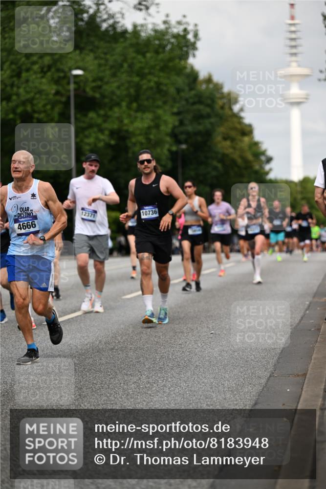 29.06.2025 - hella hamburg halbmarathon Dr. Thomas Lammeyer http://msf.ph/oto/8183948 29.06.2025 10:10:45 Kennedybrücke 1245, 1766, 1936, 1981, 4550, 4666, 5951, 6572, 8051, 8960, 10297, 10736, 10886 meine-sportfotos.de