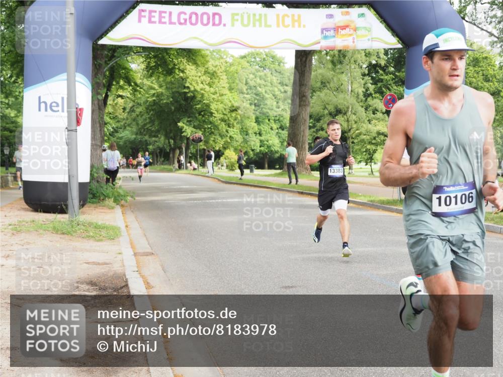 29.06.2025 - hella hamburg halbmarathon MichiJ http://msf.ph/oto/8183978 29.06.2025 10:17:56 Zwischen KM18-KM19 5367, 8731, 10106, 13383, 16377, 18567, 18832 meine-sportfotos.de