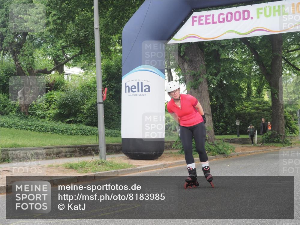 29.06.2025 - hella hamburg halbmarathon KatJ http://msf.ph/oto/8183985 29.06.2025 09:24:17 Zwischen KM18-KM19  meine-sportfotos.de