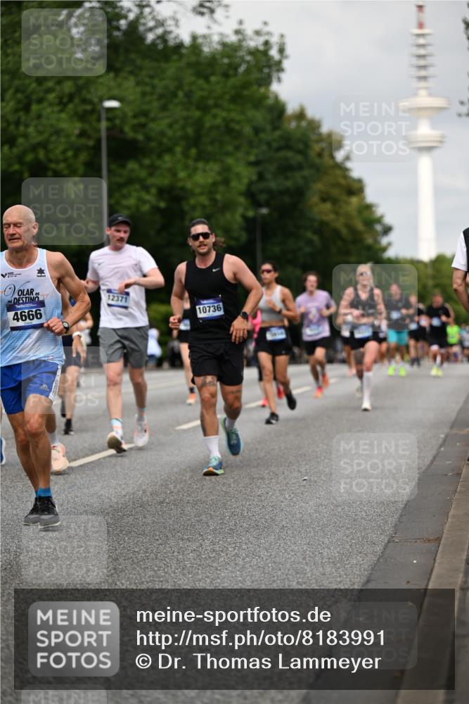 29.06.2025 - hella hamburg halbmarathon Dr. Thomas Lammeyer http://msf.ph/oto/8183991 29.06.2025 10:10:45 Kennedybrücke 1245, 1766, 1936, 1981, 4550, 4666, 5951, 6572, 8051, 8960, 10297, 10736, 10886 meine-sportfotos.de