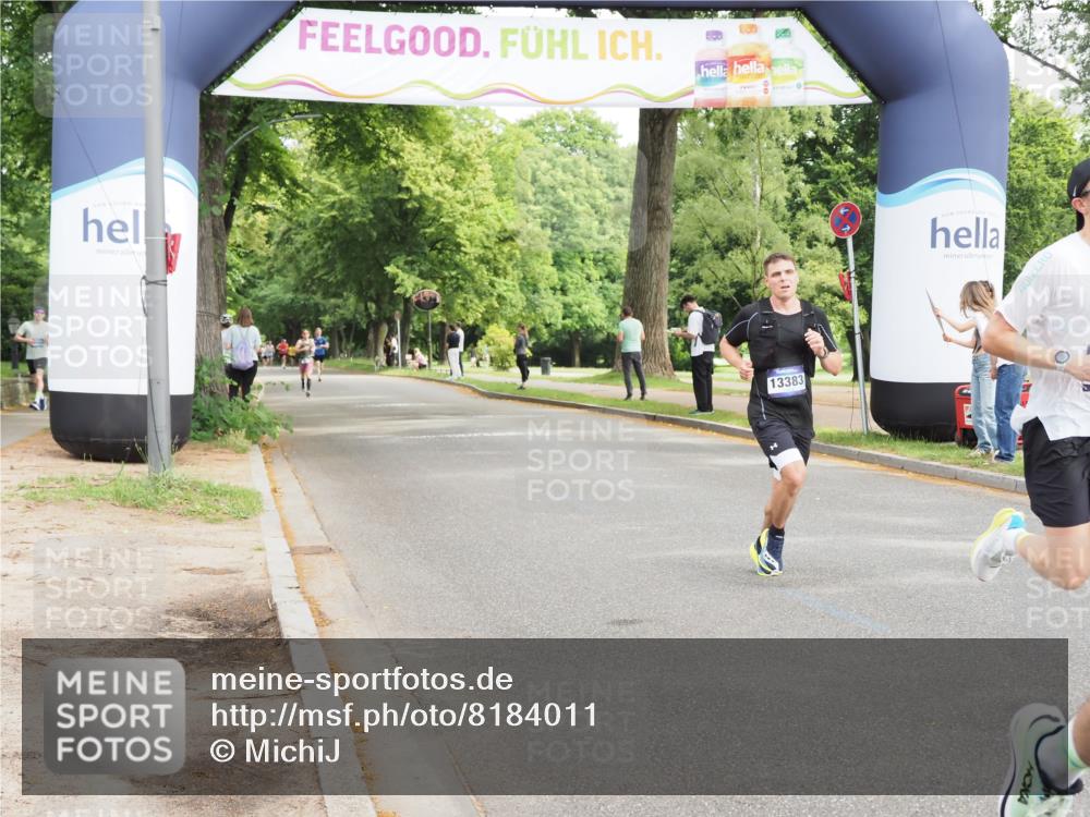 29.06.2025 - hella hamburg halbmarathon MichiJ http://msf.ph/oto/8184011 29.06.2025 10:17:56 Zwischen KM18-KM19 5367, 8731, 10106, 13383, 16377, 18567, 18832 meine-sportfotos.de