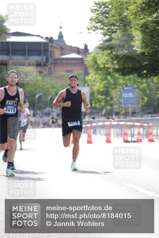 29.06.2025 - hella hamburg halbmarathon Jannik Wohlers http://msf.ph/oto/8184015 29.06.2025 09:43:08 Lombardsbrücke 1271, 2075, 2180, 6090, 7380, 8318, 15023, 17893 meine-sportfotos.de