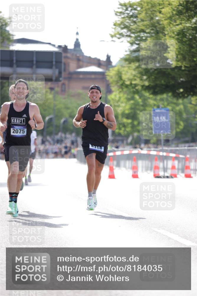 29.06.2025 - hella hamburg halbmarathon Jannik Wohlers http://msf.ph/oto/8184035 29.06.2025 09:43:08 Lombardsbrücke 1271, 2075, 2180, 6090, 7380, 8318, 15023, 17893 meine-sportfotos.de