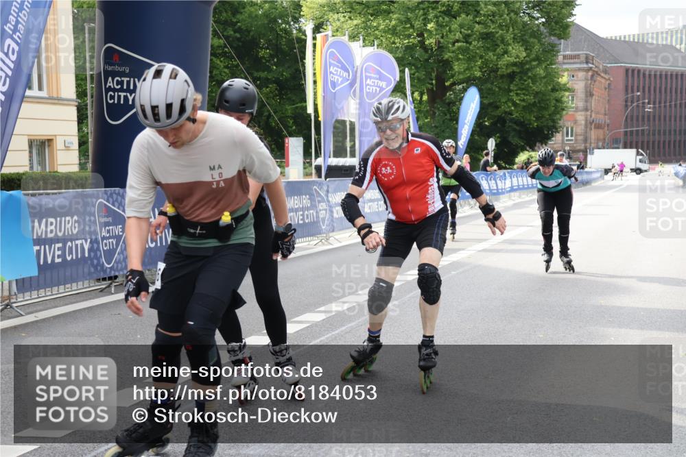 29.06.2025 - hella hamburg halbmarathon Strokosch-Dieckow http://msf.ph/oto/8184053 29.06.2025 09:24:19 Ziel 20003, 20084, 20109, 20149, 20216, 20336, 20391 meine-sportfotos.de