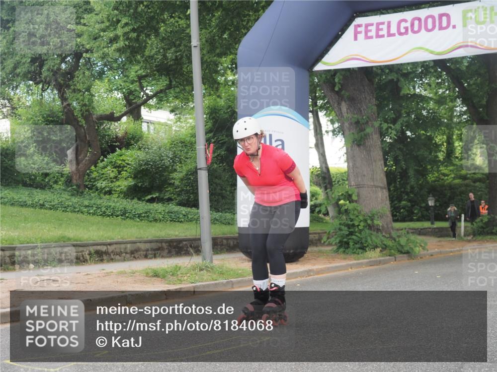 29.06.2025 - hella hamburg halbmarathon KatJ http://msf.ph/oto/8184068 29.06.2025 09:24:17 Zwischen KM18-KM19  meine-sportfotos.de
