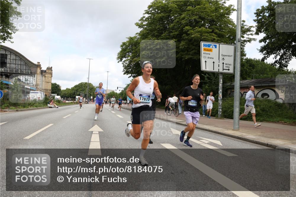 29.06.2025 - hella hamburg halbmarathon Yannick Fuchs http://msf.ph/oto/8184075 29.06.2025 10:29:03 20KM 1080, 2228, 2879, 3005, 5550, 6305, 7534, 7884, 7901, 9376, 9519, 11019, 11202, 11230, 11661, 13771, 14448, 14549, 15500, 15902, 16148, 16243, 16417, 17751, 17877, 18026, 18837 meine-sportfotos.de