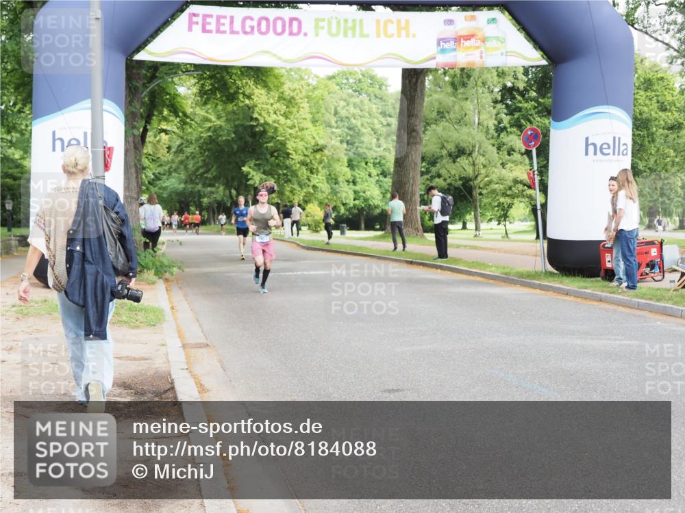 29.06.2025 - hella hamburg halbmarathon MichiJ http://msf.ph/oto/8184088 29.06.2025 10:18:02 Zwischen KM18-KM19 13383, 18832 meine-sportfotos.de