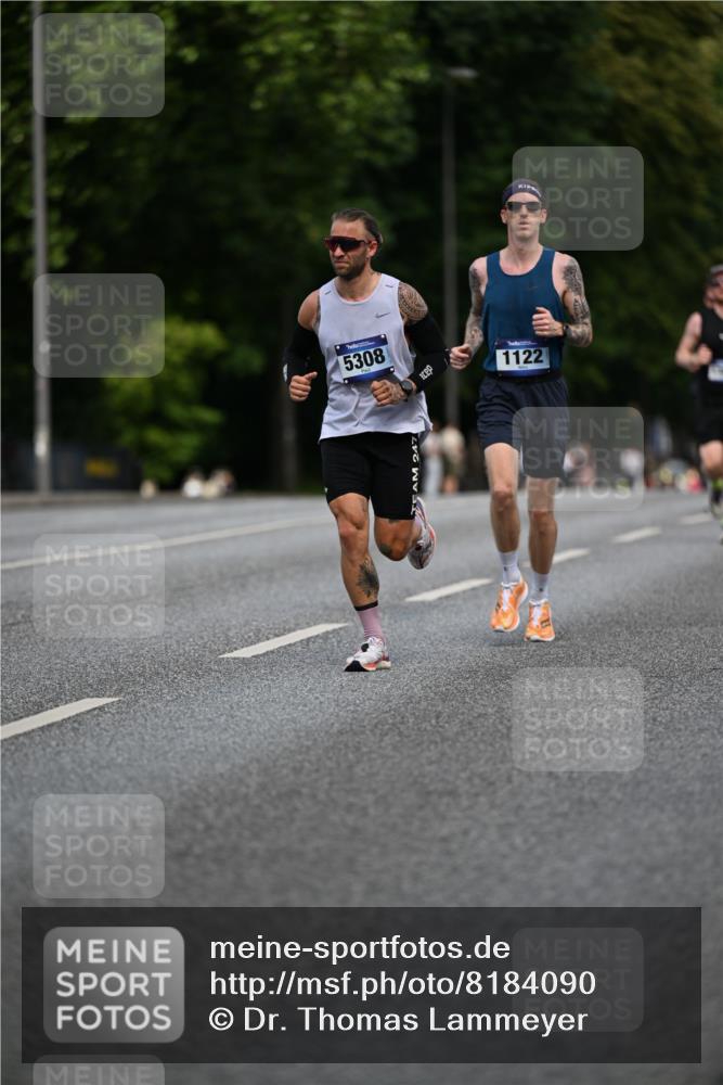 29.06.2025 - hella hamburg halbmarathon Dr. Thomas Lammeyer http://msf.ph/oto/8184090 29.06.2025 09:47:21 Kennedybrücke 1122, 1953, 3189, 3379, 5308, 5344, 7231, 7793, 8975, 9047, 9079, 10106, 10173, 11150 meine-sportfotos.de
